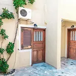 Ξενοδοχείο με διαμερίσματα Dima 2*