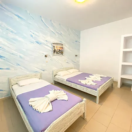 Apart-hotel Zuma Perissa (Santorini)