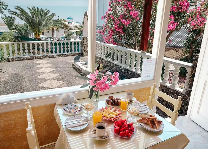 Zuma Perissa (Santorini)